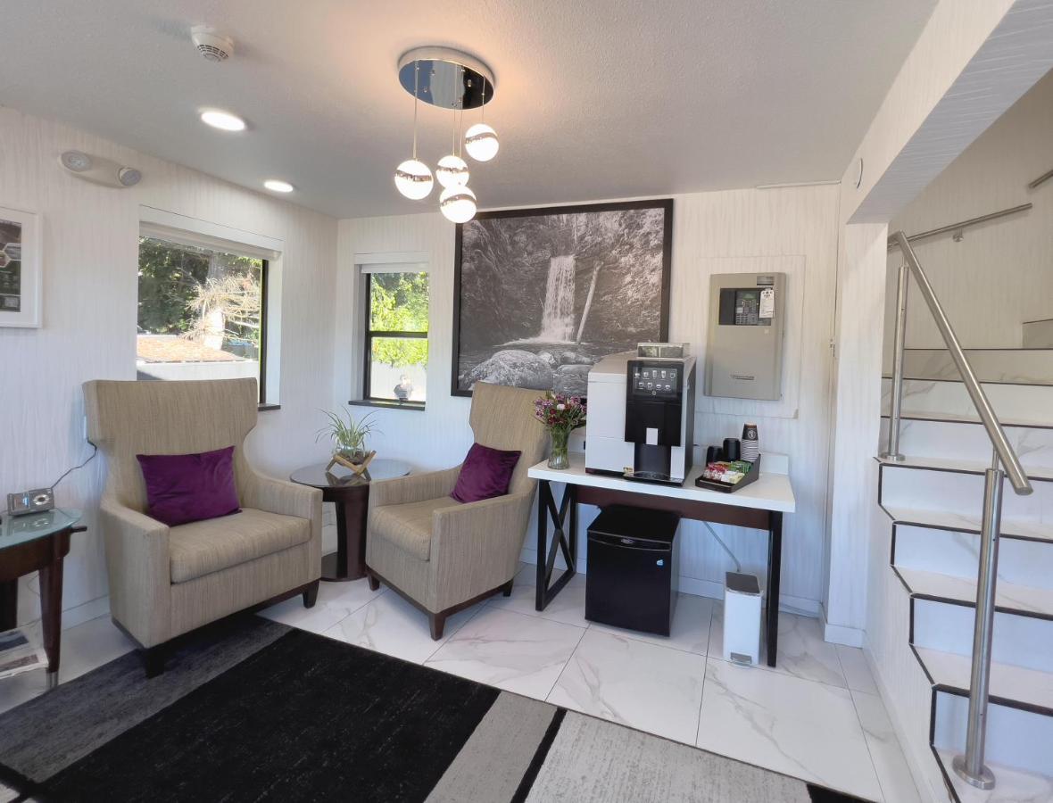 Oceanside Villas Сечелт Екстер'єр фото